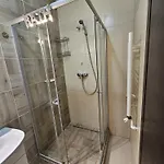 Monaco Summerland Apartment Mamaia