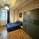 Apartment Monaco Summerland