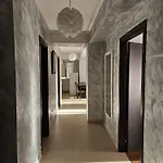 Apartment Monaco Summerland *