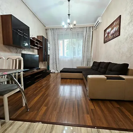 Monaco Summerland Apartment *