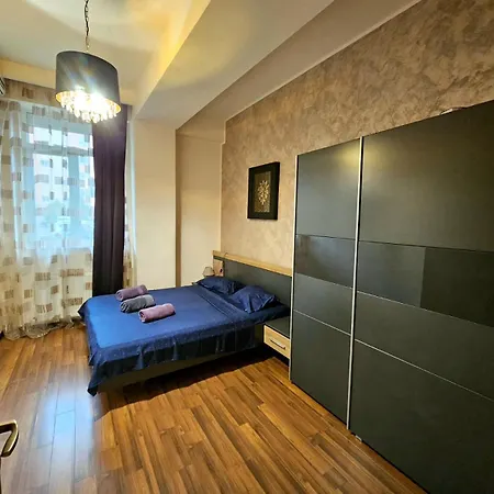 Apartment Monaco Summerland