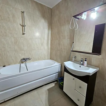 Monaco Summerland Mamaia