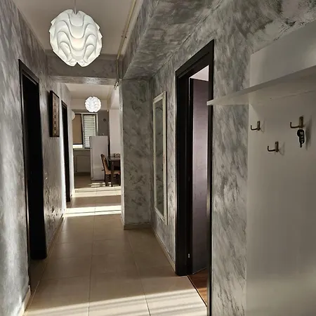 Monaco Summerland Apartment