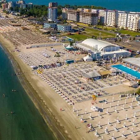 Monaco Summerland Mamaia