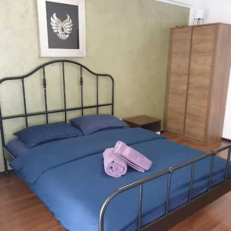 Monaco Summerland Apartman
