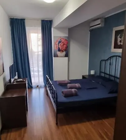 Monaco Summerland Mamaja