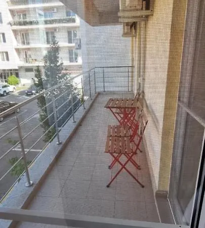 Monaco Summerland Mamaja