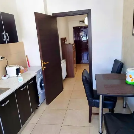 Апартаменты Monaco Summerland