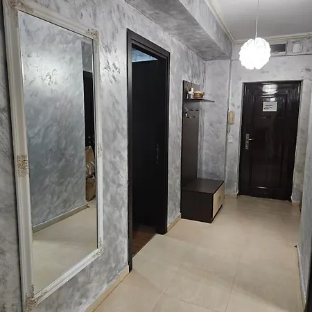 Апартаменты Monaco Summerland *