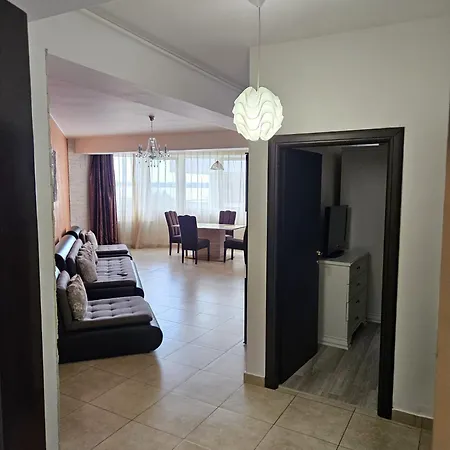Monaco Summerland Apartamento