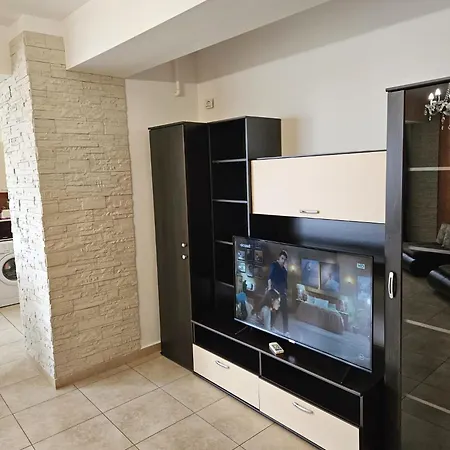 Apartment Monaco Summerland