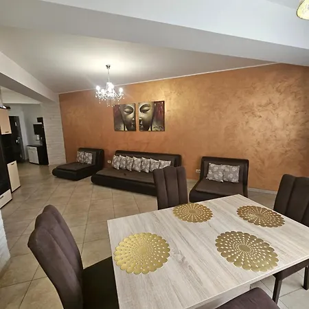 Monaco Summerland Apartamento
