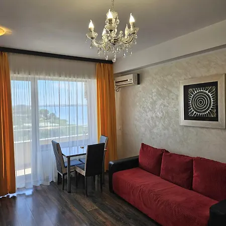 Monaco Summerland Mamaia