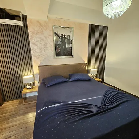 Apartment Monaco Summerland *