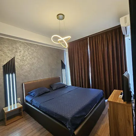 Monaco Summerland Apartment Mamaia