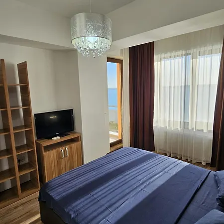Apartment Monaco Summerland Mamaia