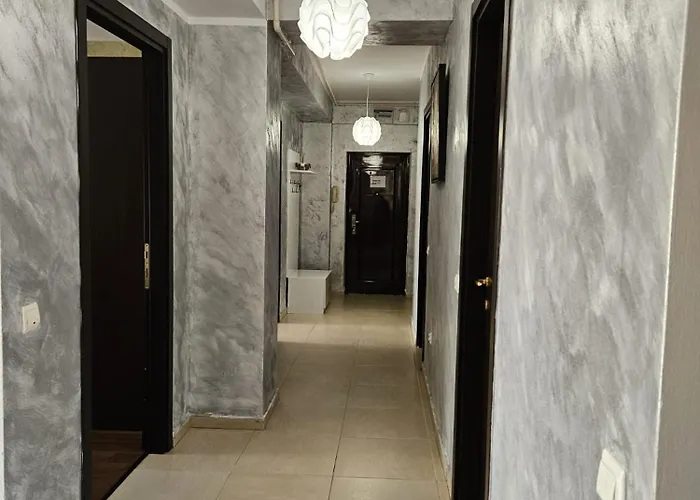 Monaco Summerland Mamaia