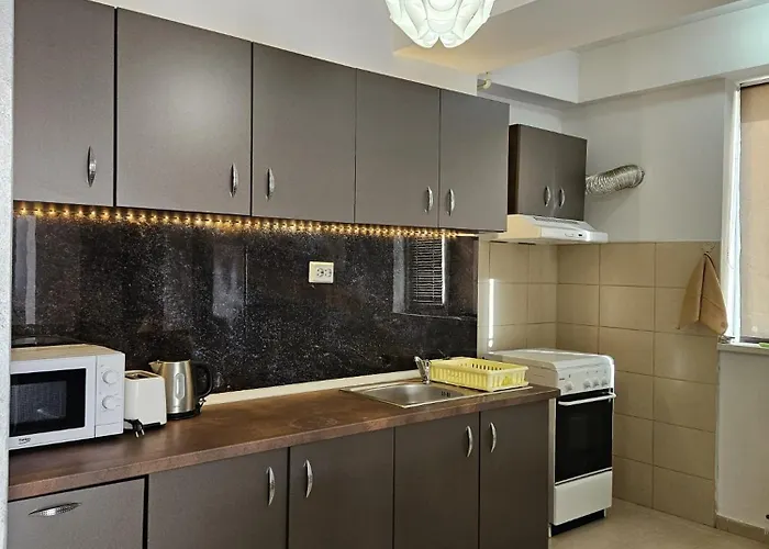 Monaco Summerland Mamaia