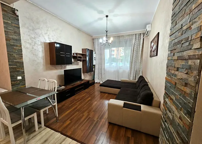 Monaco Summerland Mamaia