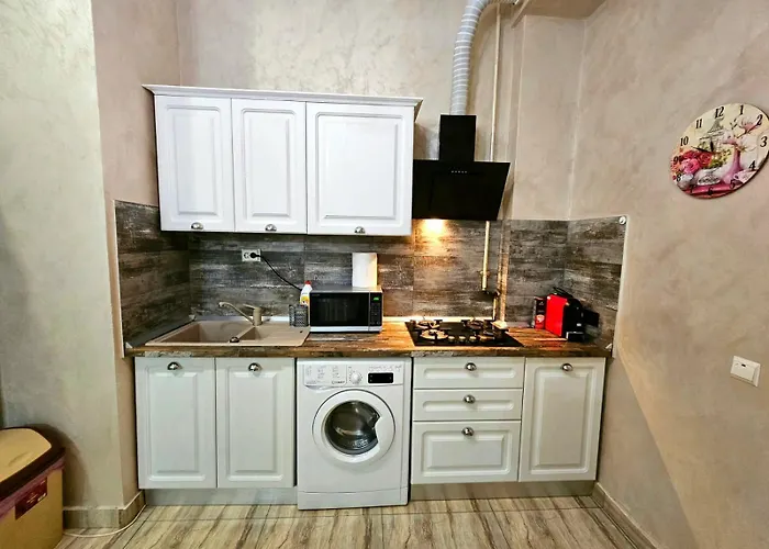 Monaco Summerland Mamaia