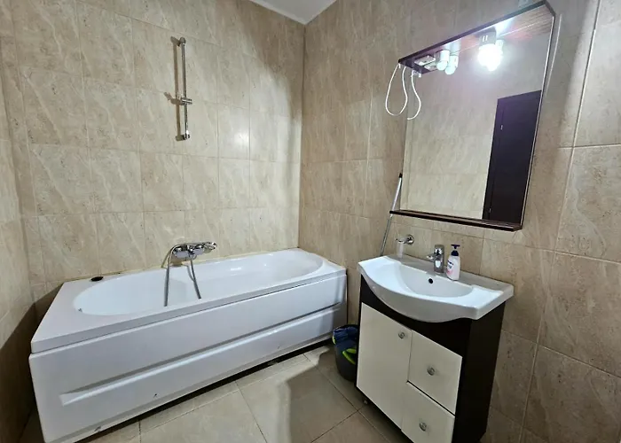 Monaco Summerland Mamaia