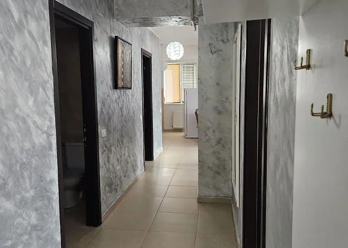 Monaco Summerland Mamaia